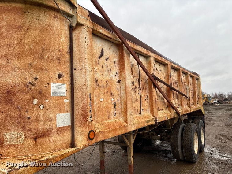 image for item EV3350 1991 Hilbilt 22-22FL end dump trailer
