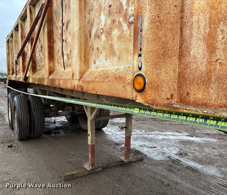 image for item EV3350 1991 Hilbilt 22-22FL end dump trailer