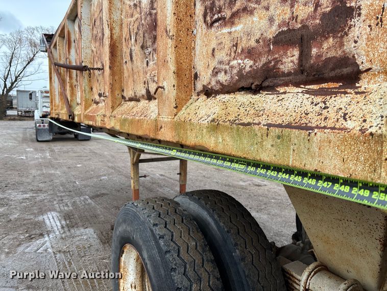 image for item EV3350 1991 Hilbilt 22-22FL end dump trailer