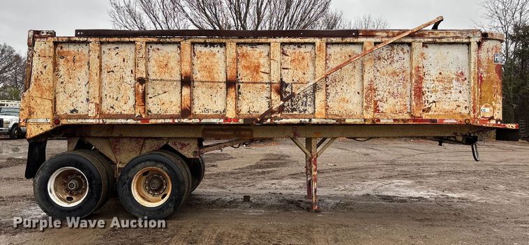 image for item EV3352 1987 Hilbilt 24-29 end dump trailer