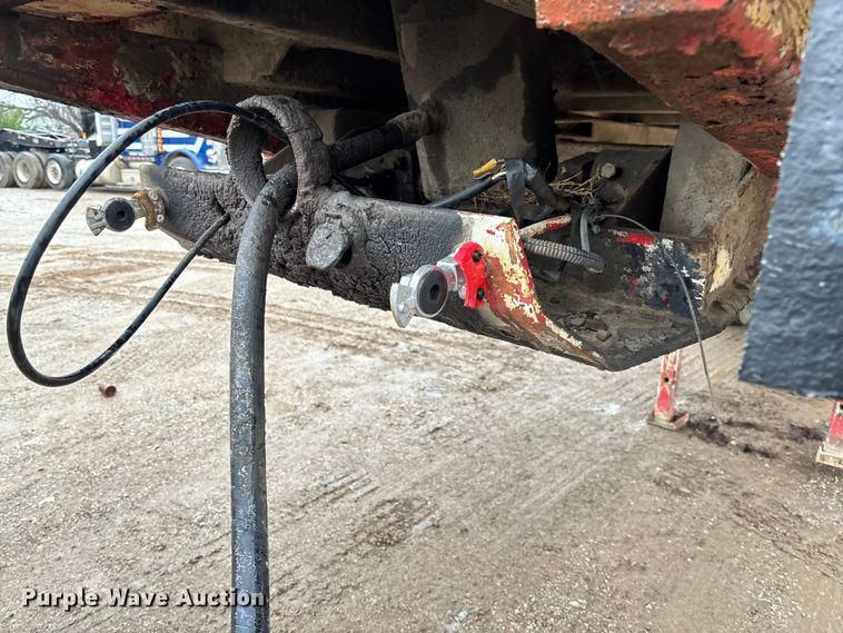 image for item EV3352 1987 Hilbilt 24-29 end dump trailer