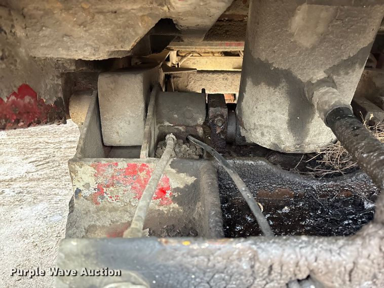 image for item EV3352 1987 Hilbilt 24-29 end dump trailer