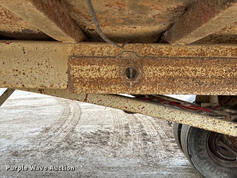 image for item EV3352 1987 Hilbilt 24-29 end dump trailer