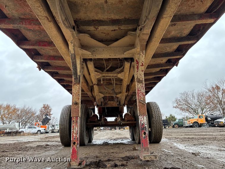 image for item EV3352 1987 Hilbilt 24-29 end dump trailer