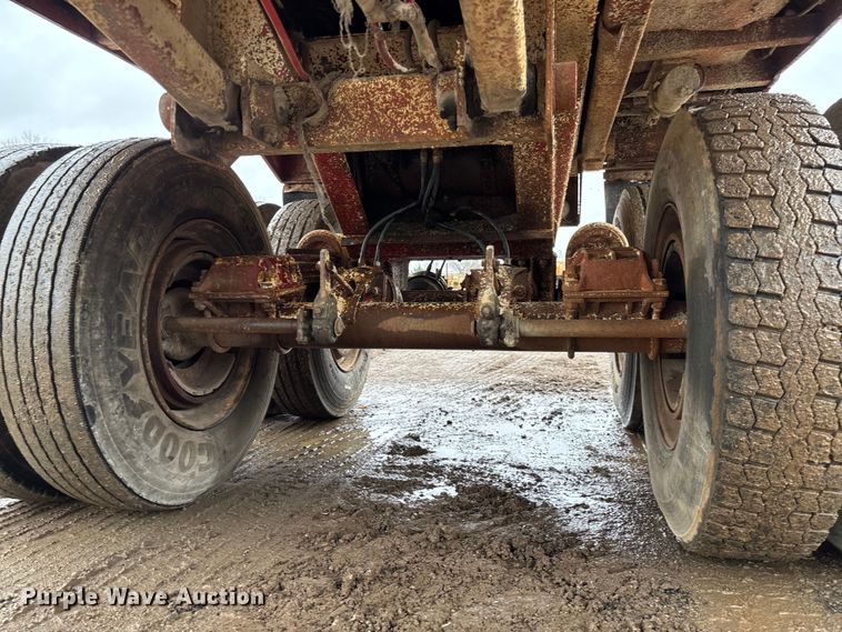 image for item EV3352 1987 Hilbilt 24-29 end dump trailer