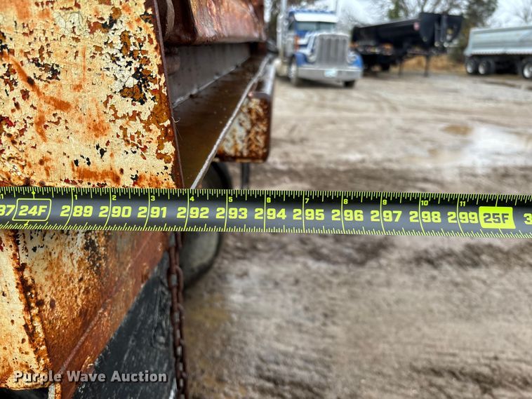 image for item EV3352 1987 Hilbilt 24-29 end dump trailer