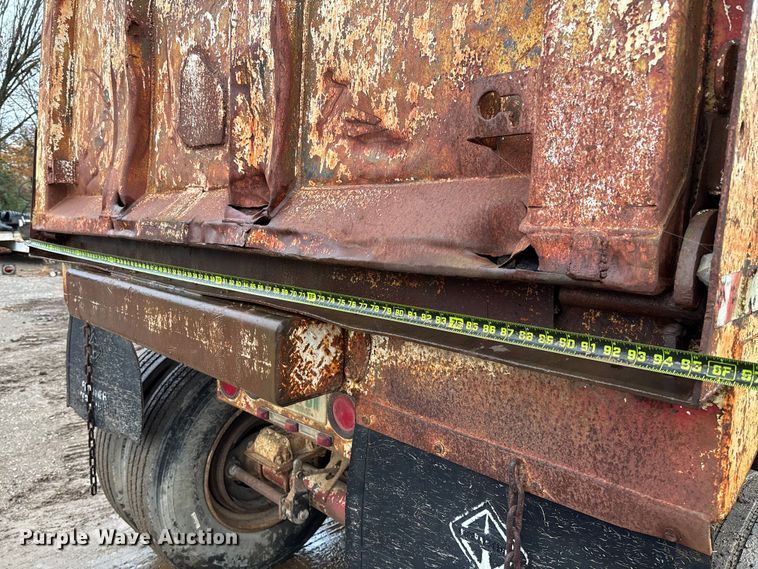 image for item EV3352 1987 Hilbilt 24-29 end dump trailer