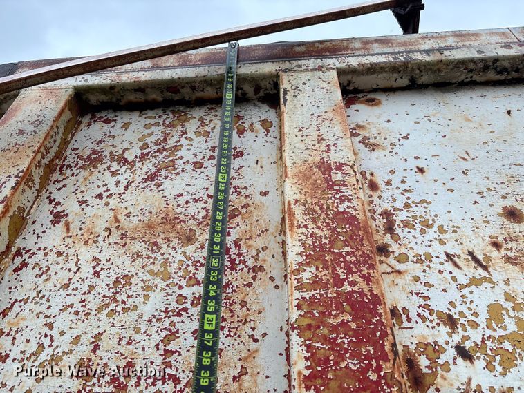 image for item EV3352 1987 Hilbilt 24-29 end dump trailer