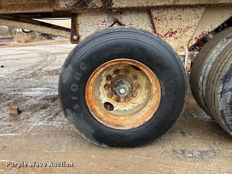 image for item EV3352 1987 Hilbilt 24-29 end dump trailer