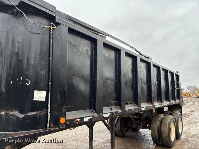 image for item EV3353 1995 Hibilt end dump trailer