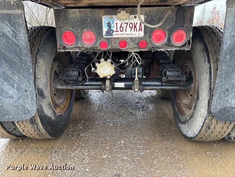 image for item EV3353 1995 Hibilt end dump trailer