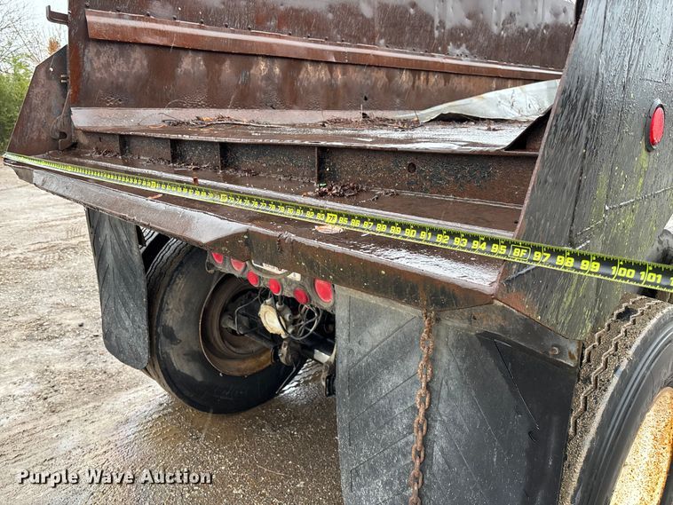 image for item EV3353 1995 Hibilt end dump trailer