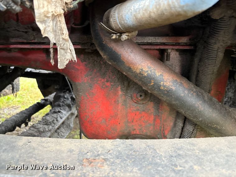 image for item EV3364 2013 Kenworth T800 semi truck