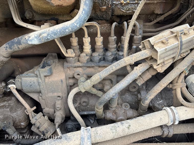 image for item EV3380 1997 Mack CH613 semi truck