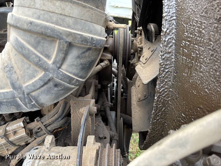 image for item EV3380 1997 Mack CH613 semi truck