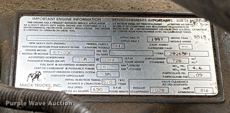 image for item EV3380 1997 Mack CH613 semi truck