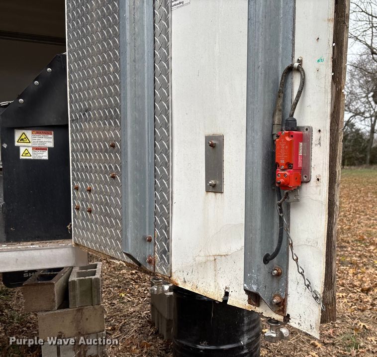 image for item EV3488 AXO paper shredder