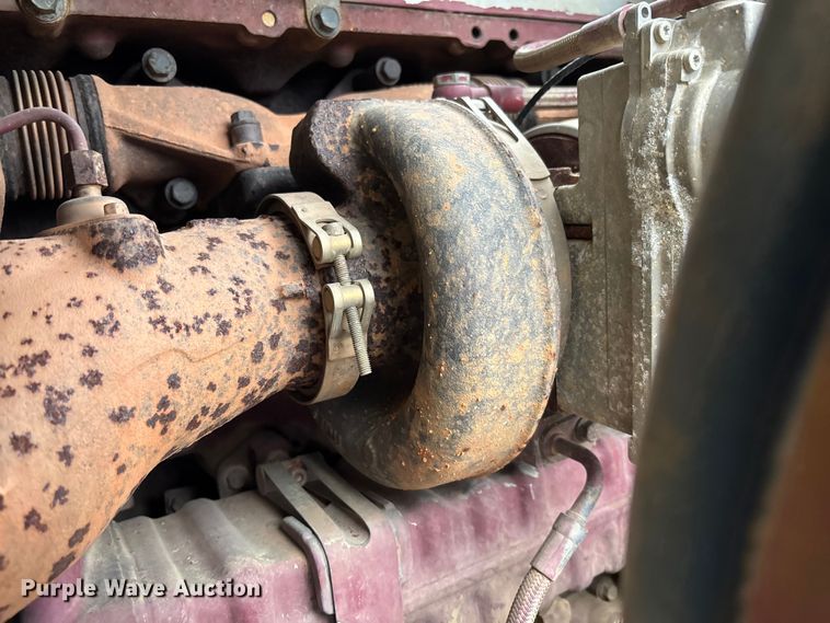 image for item EV3499 2013 Mack CHU613 semi truck