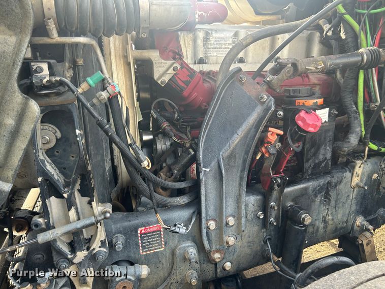 image for item EV3499 2013 Mack CHU613 semi truck