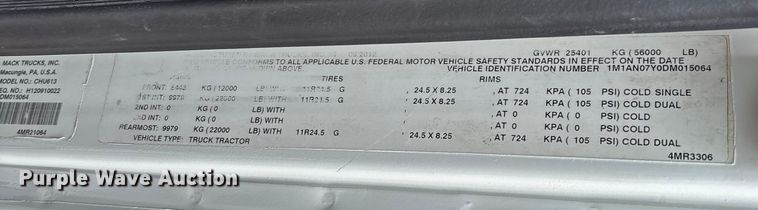 image for item EV3499 2013 Mack CHU613 semi truck