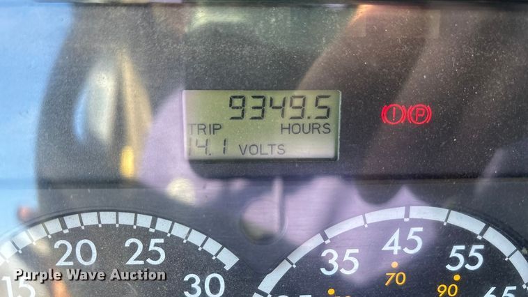 image for item FG1652 2003 Freightliner Columbia semi truck