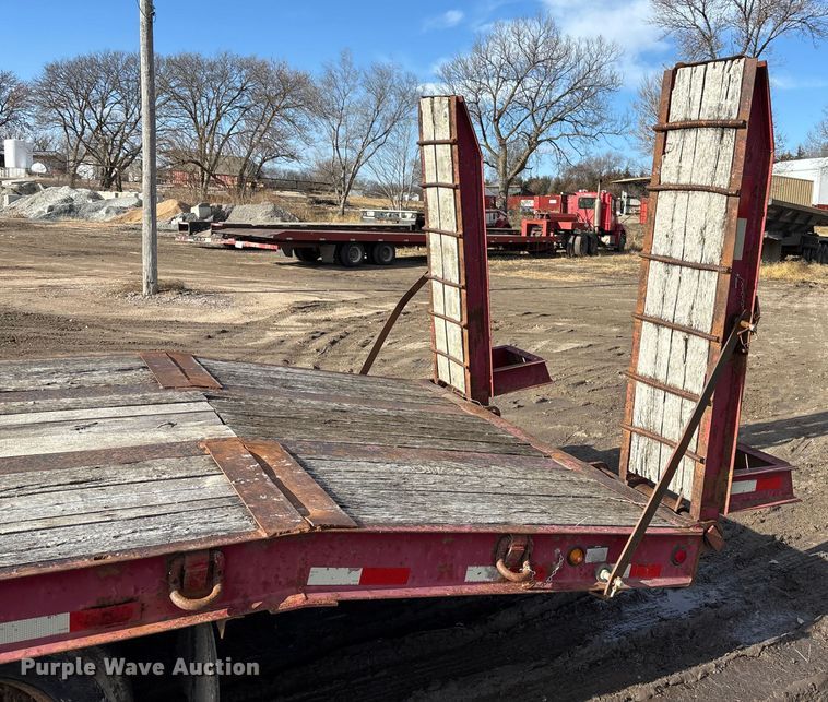 image for item FG1654 2008 Kaufman Semi-Trailer drop deck equipment trailer