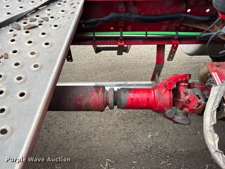 image for item FG1744 2015 Freightliner Cascadia semi truck