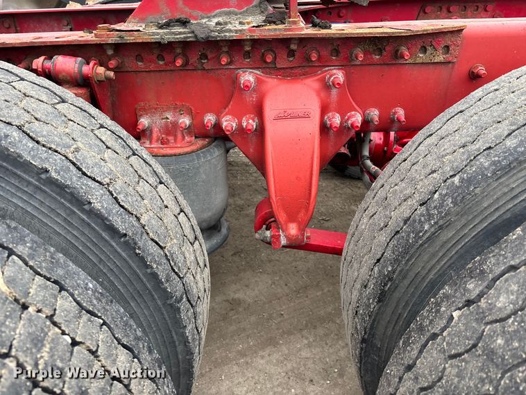 image for item FG1744 2015 Freightliner Cascadia semi truck