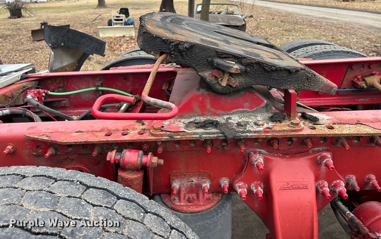 image for item FG1744 2015 Freightliner Cascadia semi truck