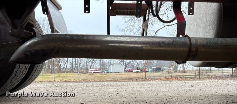 image for item FG1744 2015 Freightliner Cascadia semi truck