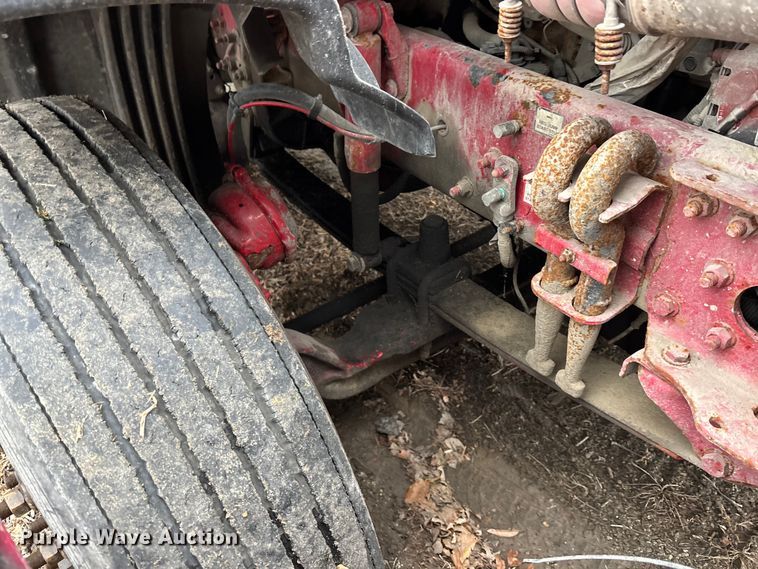 image for item FG1744 2015 Freightliner Cascadia semi truck