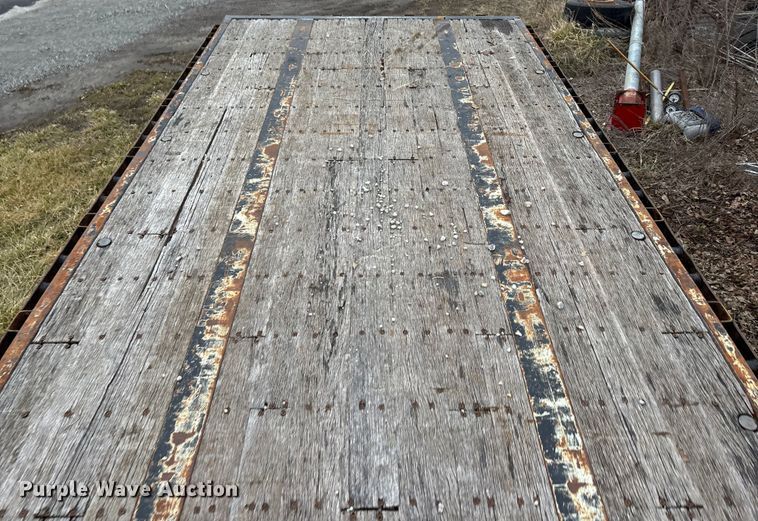 image for item FG1745 2006 Transcraft TL2000-H flatbed trailer