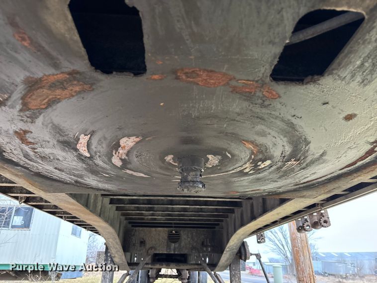 image for item FG1745 2006 Transcraft TL2000-H flatbed trailer