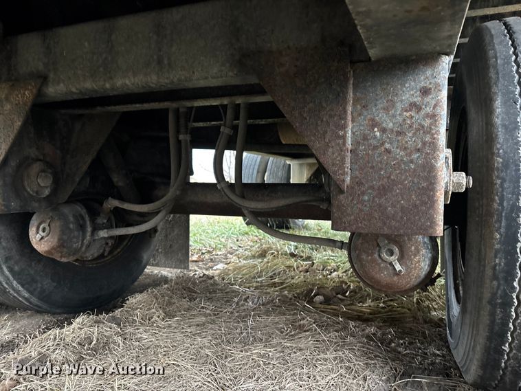 image for item FG1745 2006 Transcraft TL2000-H flatbed trailer