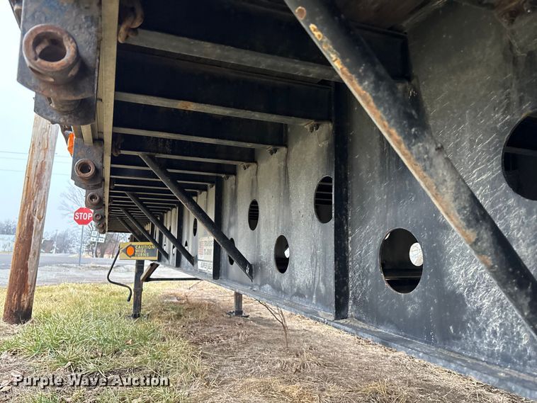 image for item FG1745 2006 Transcraft TL2000-H flatbed trailer