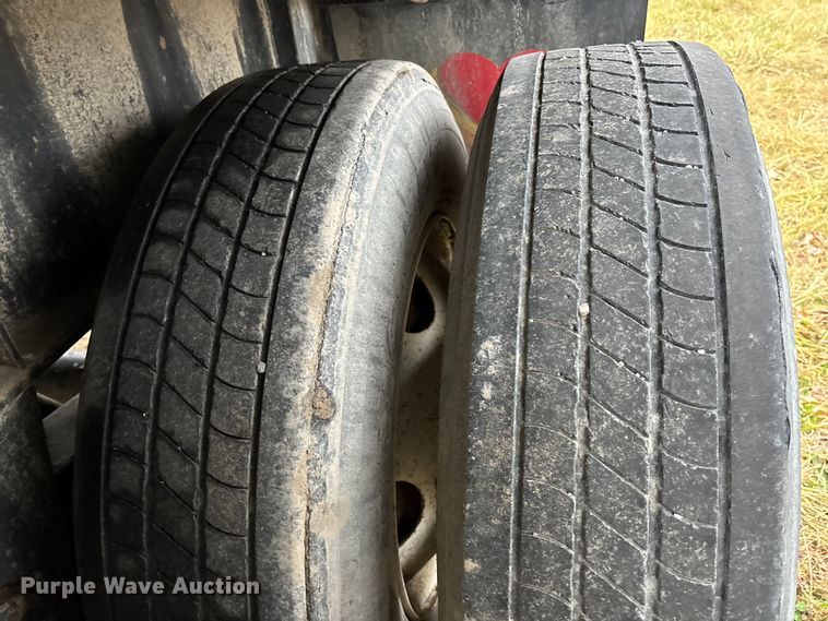 image for item FG1745 2006 Transcraft TL2000-H flatbed trailer