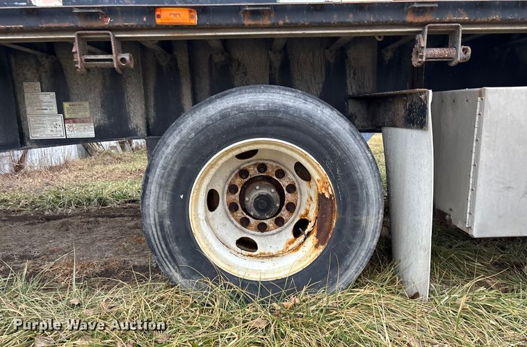 image for item FG1745 2006 Transcraft TL2000-H flatbed trailer