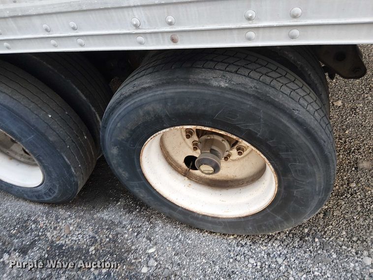 image for item FK0904 2002 Hyundai Translead dry van trailer