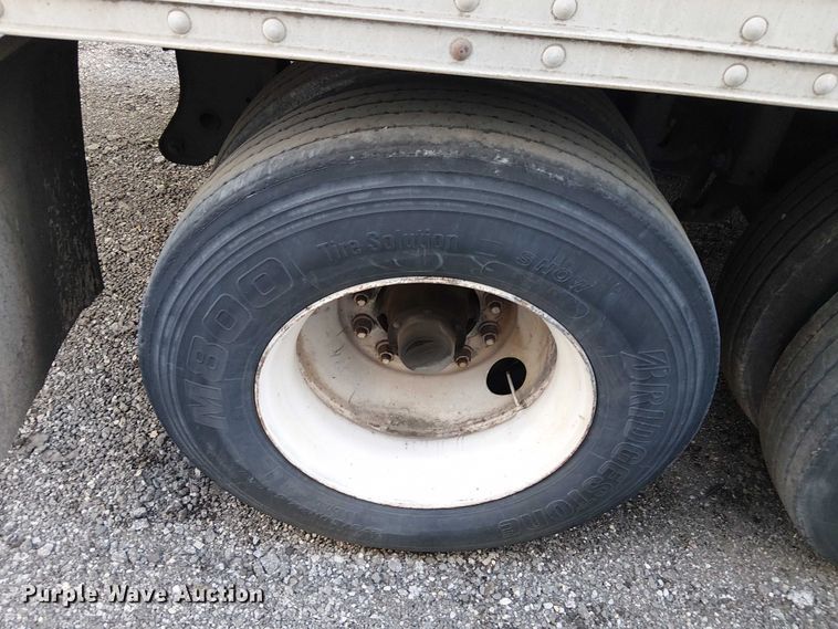 image for item FK0904 2002 Hyundai Translead dry van trailer