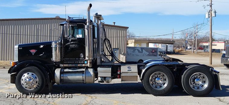 image for item FK0914 2002 Peterbilt 378 semi truck