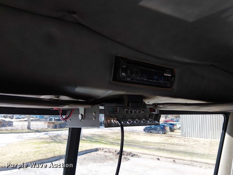 image for item FK0914 2002 Peterbilt 378 semi truck