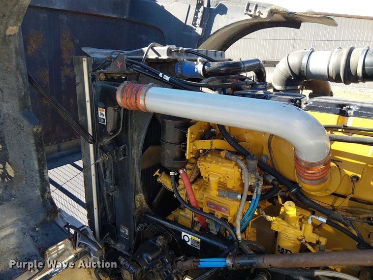 image for item FK0914 2002 Peterbilt 378 semi truck