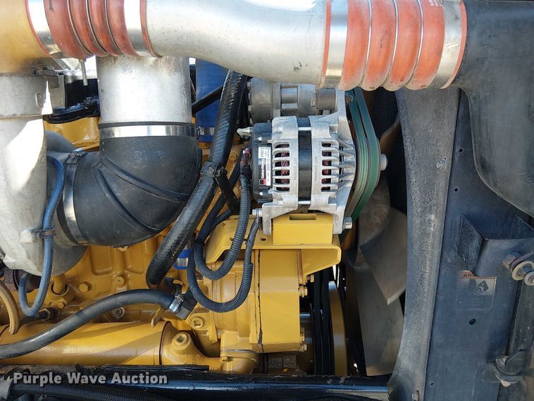 image for item FK0914 2002 Peterbilt 378 semi truck