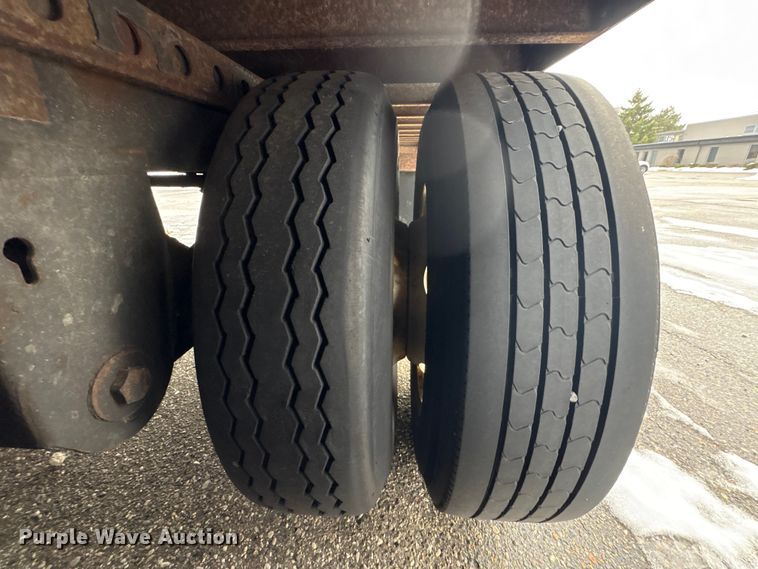 image for item FK1048 2007 Stoughton Trailers AVW-535T-S-C-AR dry van trailer