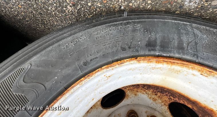 image for item FK1049 2006 Great Dane 7411TP-SA dry van trailer