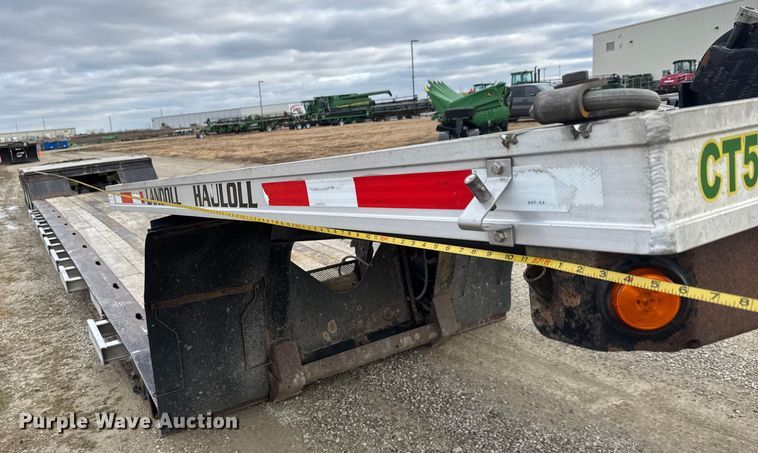 image for item NB9026 2014 Landoll Hauloll 835 lowboy equipment trailer