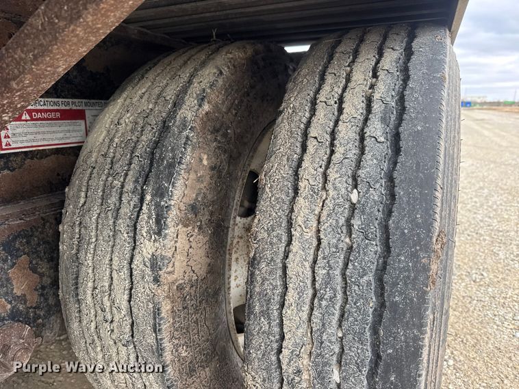 image for item NB9026 2014 Landoll Hauloll 835 lowboy equipment trailer