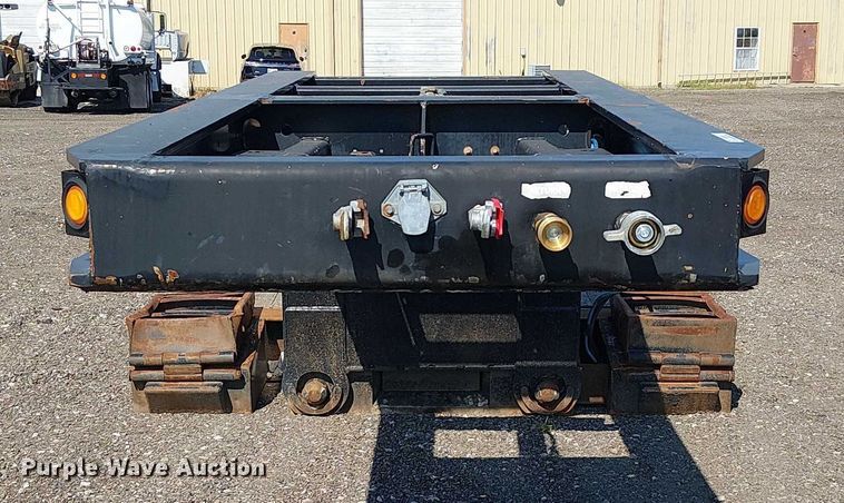 image for item NU9732 2016 XL Specialized Trailers XL110HDG lowboy equipment trailer