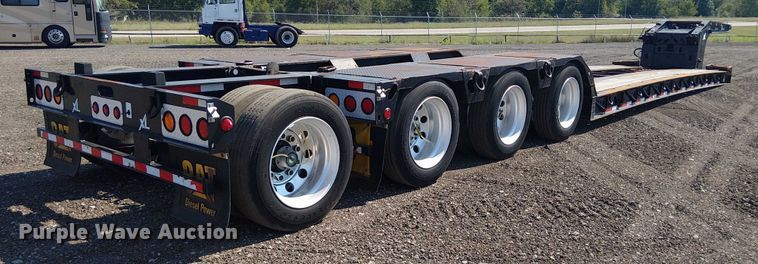 image for item NU9732 2016 XL Specialized Trailers XL110HDG lowboy equipment trailer