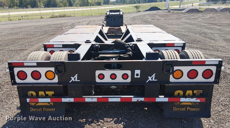 image for item NU9732 2016 XL Specialized Trailers XL110HDG lowboy equipment trailer